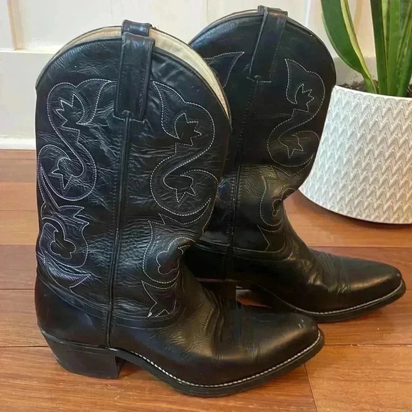 SHEPLERS LEATHER COWBOY BOOT-9D
Excellent condition - Picture 12 of 12